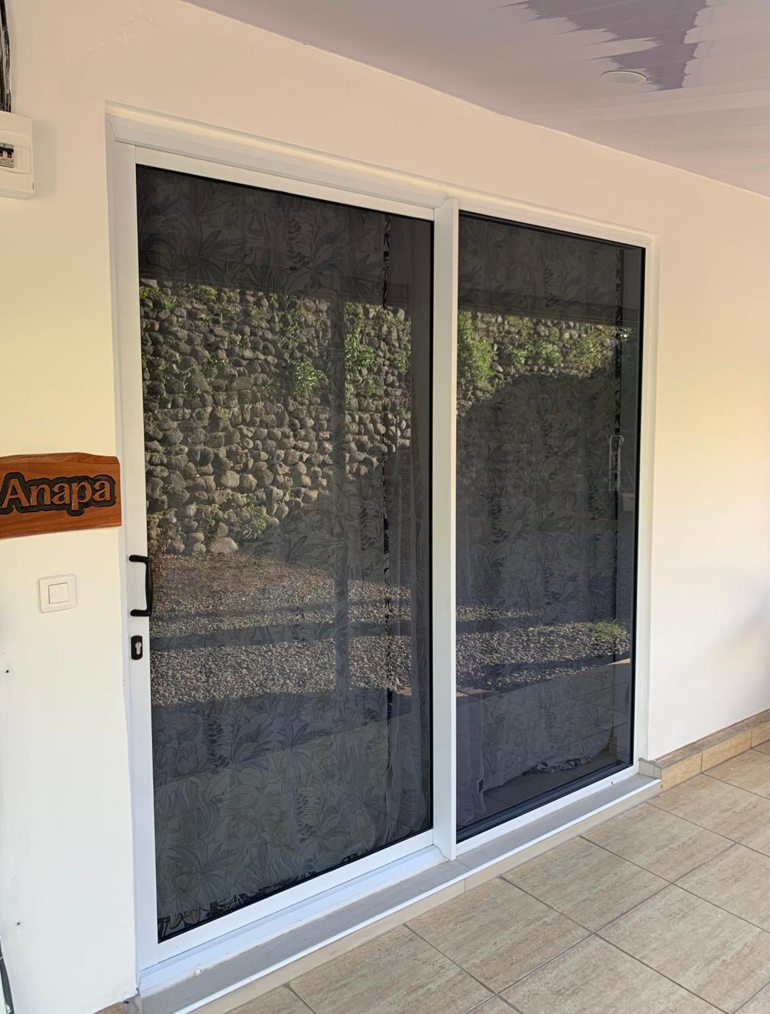 A Tomo Mai Homestay, Close To Airport, Private Bathroom Free Parking And Wifi With High Connection And Breakfast Optional パペーテ エクステリア 写真