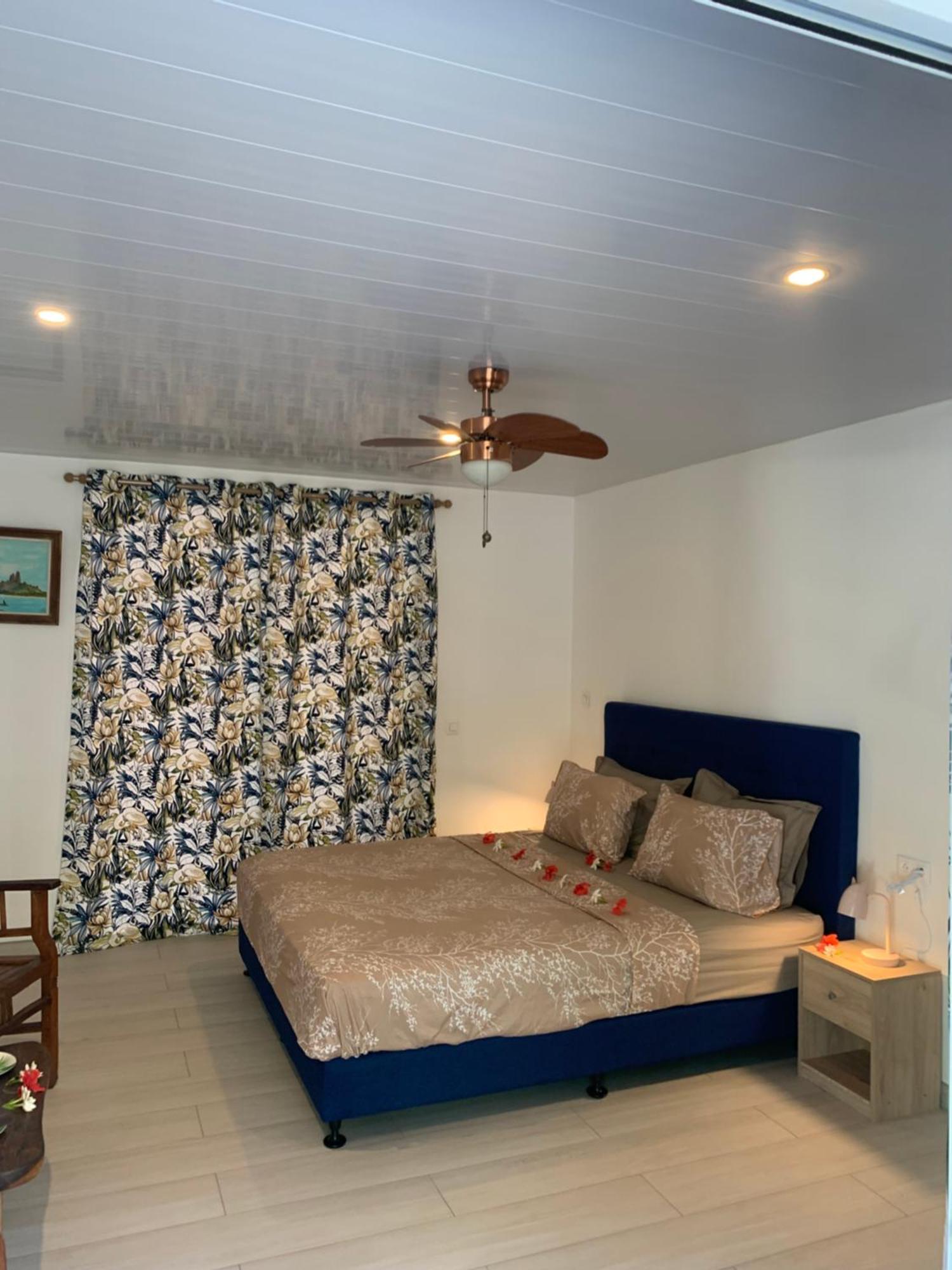 A Tomo Mai Homestay, Close To Airport, Private Bathroom Free Parking And Wifi With High Connection And Breakfast Optional パペーテ エクステリア 写真
