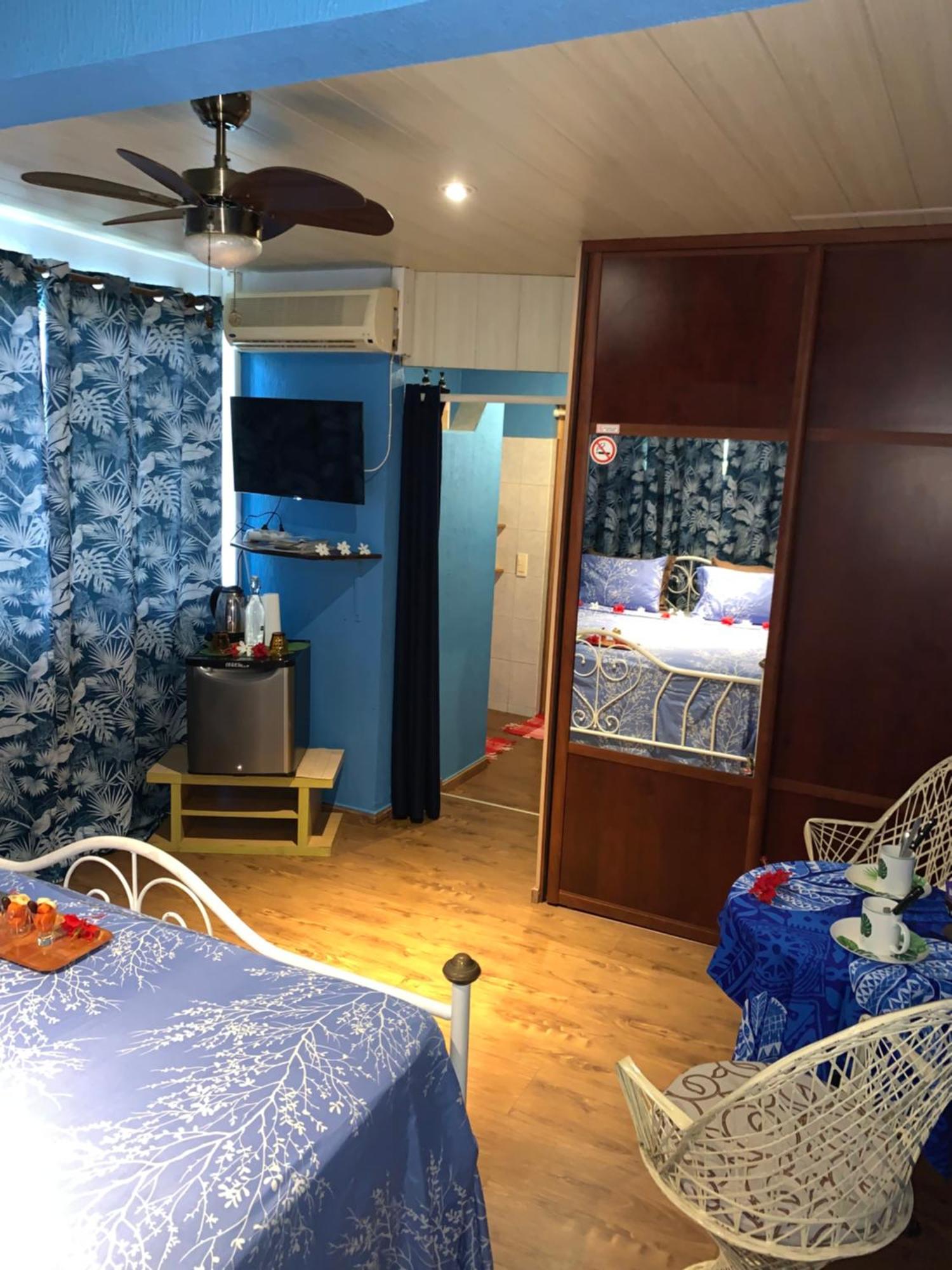 A Tomo Mai Homestay, Close To Airport, Private Bathroom Free Parking And Wifi With High Connection And Breakfast Optional パペーテ エクステリア 写真