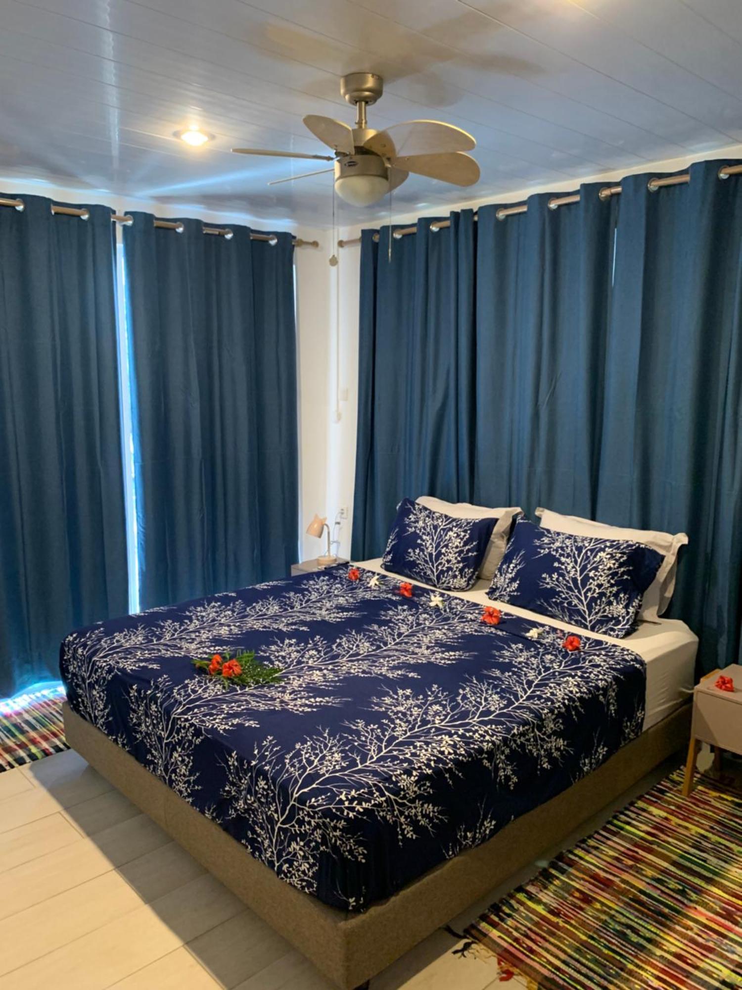 A Tomo Mai Homestay, Close To Airport, Private Bathroom Free Parking And Wifi With High Connection And Breakfast Optional パペーテ エクステリア 写真
