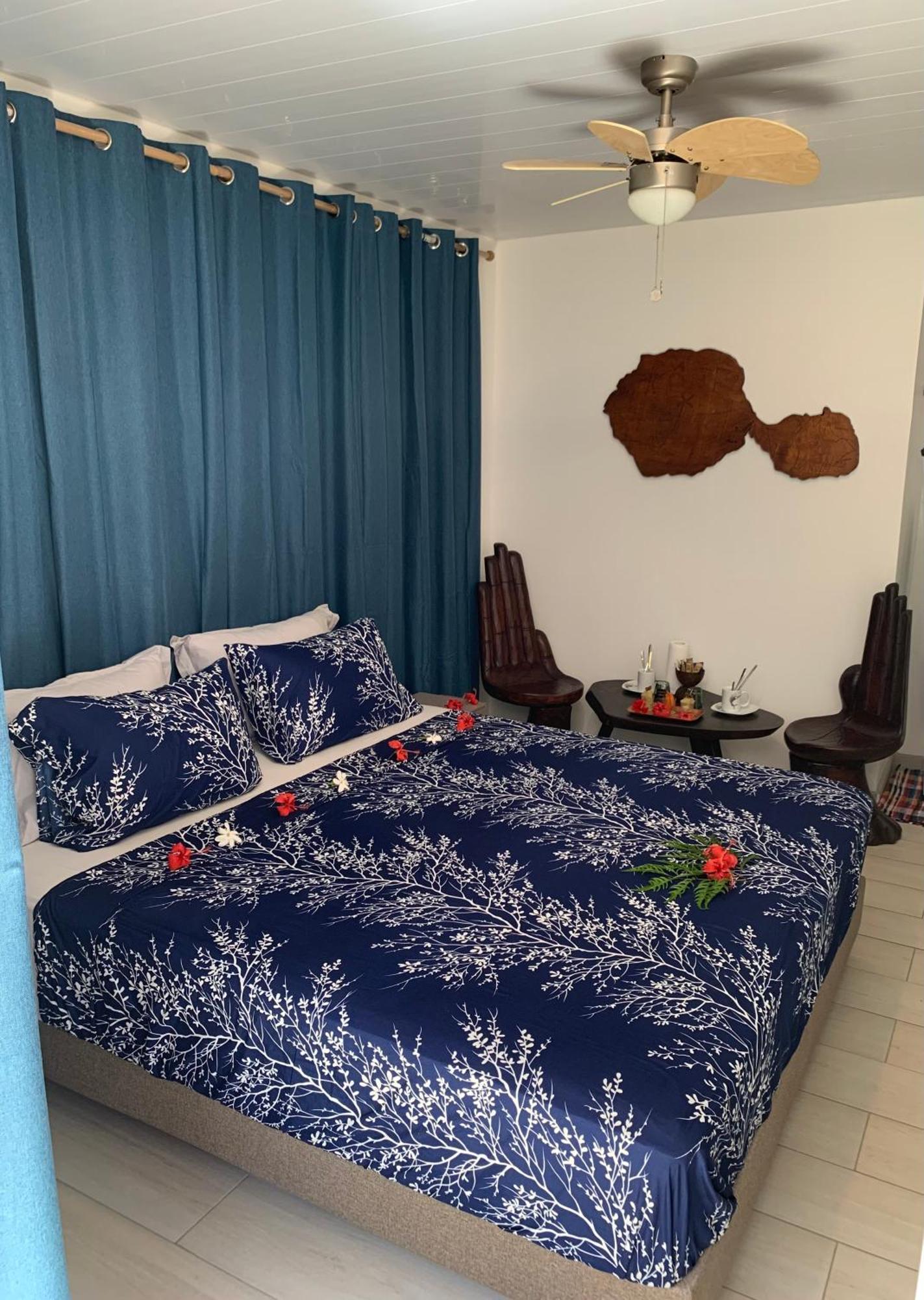 A Tomo Mai Homestay, Close To Airport, Private Bathroom Free Parking And Wifi With High Connection And Breakfast Optional パペーテ エクステリア 写真