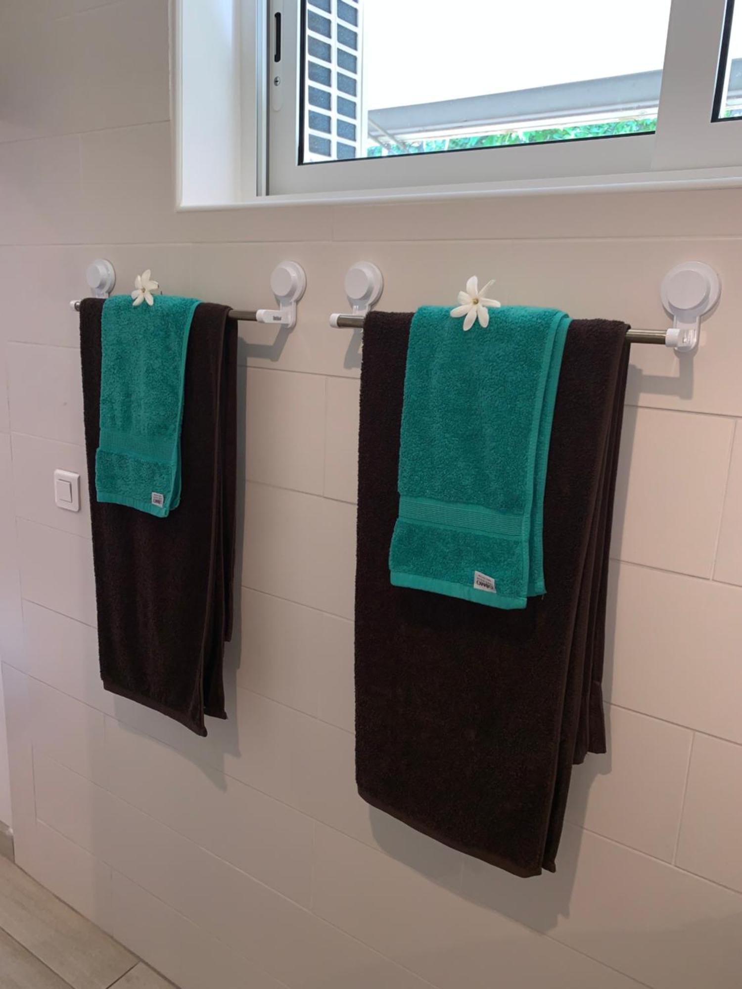 A Tomo Mai Homestay, Close To Airport, Private Bathroom Free Parking And Wifi With High Connection And Breakfast Optional パペーテ エクステリア 写真